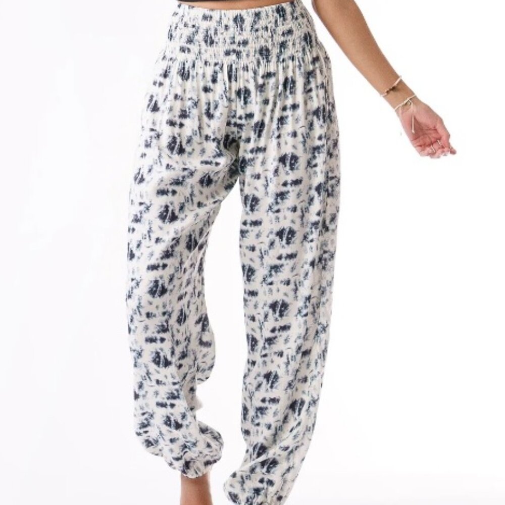 NWOT $39 Lotus and Luna Harem Pants in Amorgos blue & white tie dye
